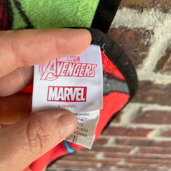 Kid’s The Avengers Marvel Fleece Throw Blanket 45”x60” - Picture 11 of 13